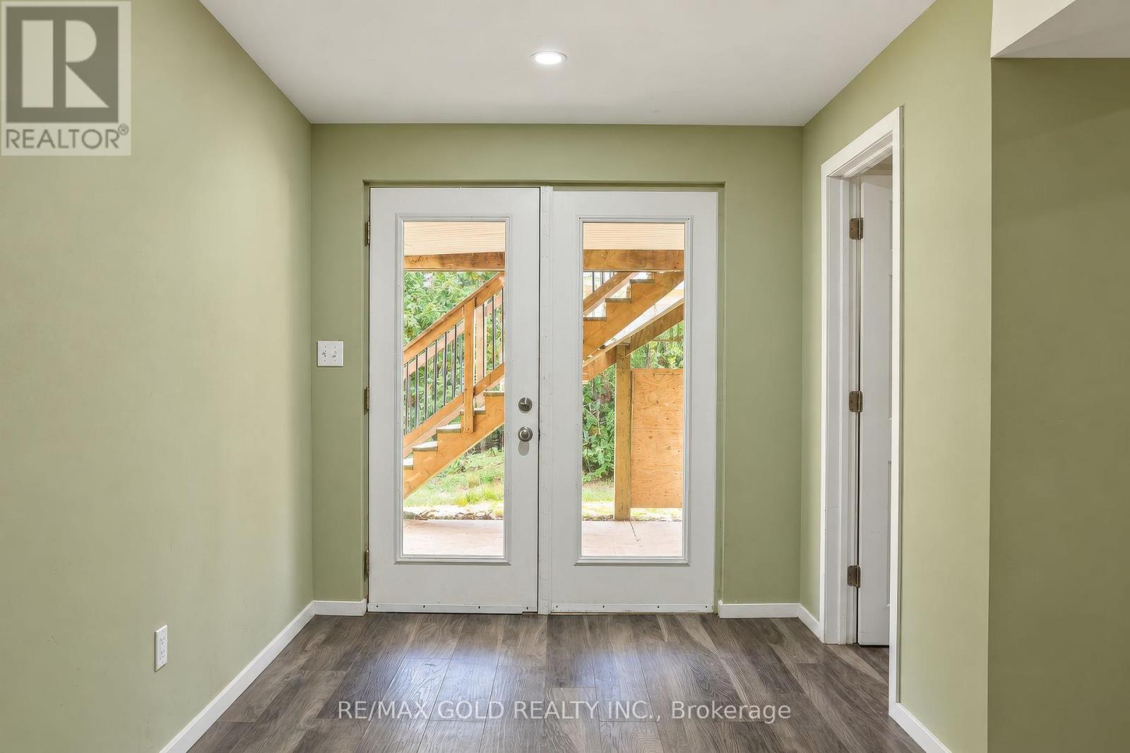 31 Melinda Street W, Kitchener, Ontario  N2E 0B8 - Photo 34 - X13855168