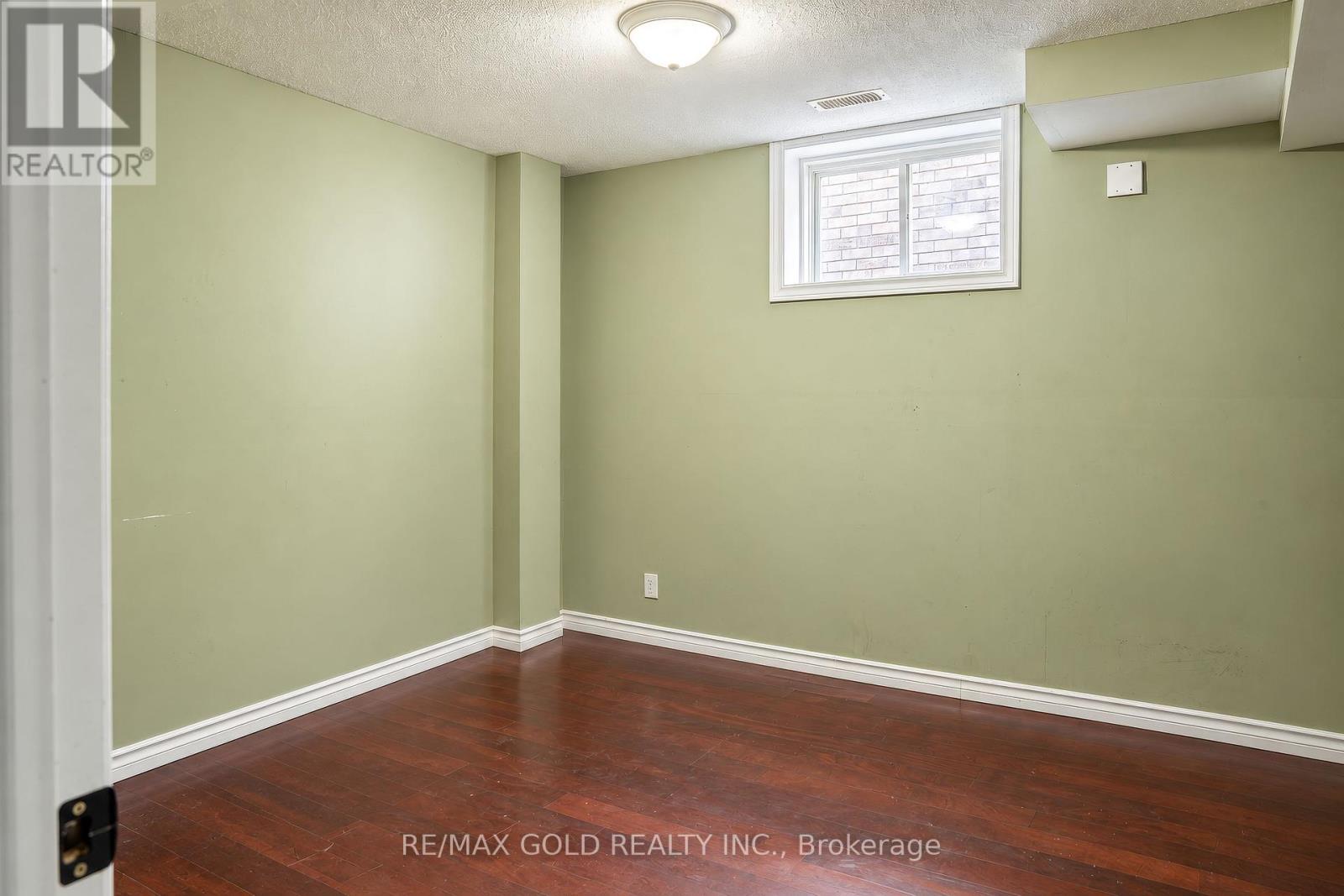 31 Melinda Street W, Kitchener, Ontario  N2E 0B8 - Photo 30 - X13855168
