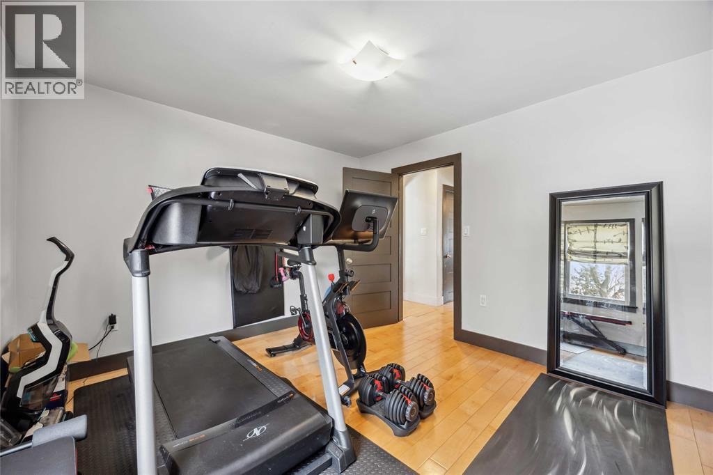 703 William Avenue, Sarnia, Ontario  N7T 7C7 - Photo 17 - 26024304