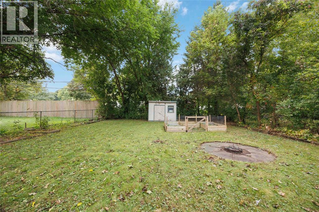 703 William Avenue, Sarnia, Ontario  N7T 7C7 - Photo 45 - 26024304