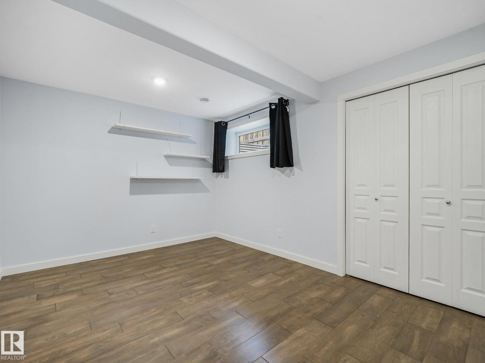458 MACEWAN RD SW