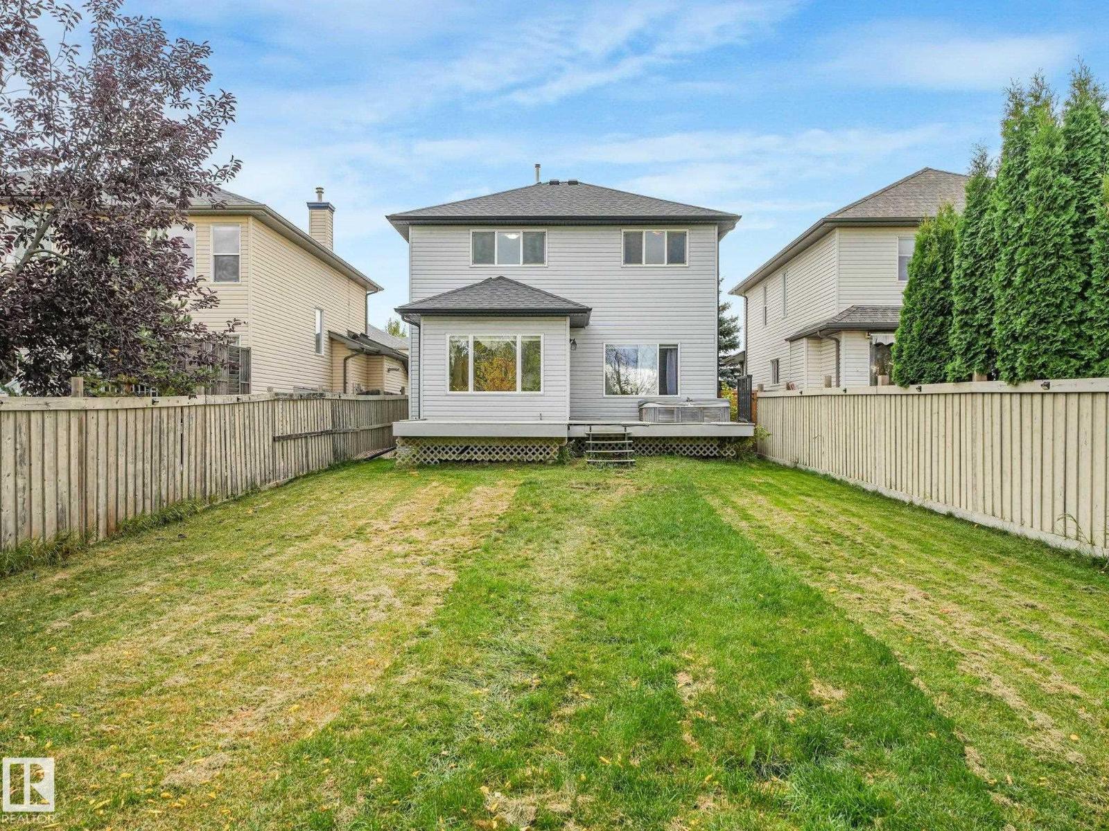 458 MACEWAN RD SW