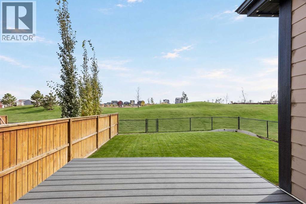 27 Mahogany Crescent SE