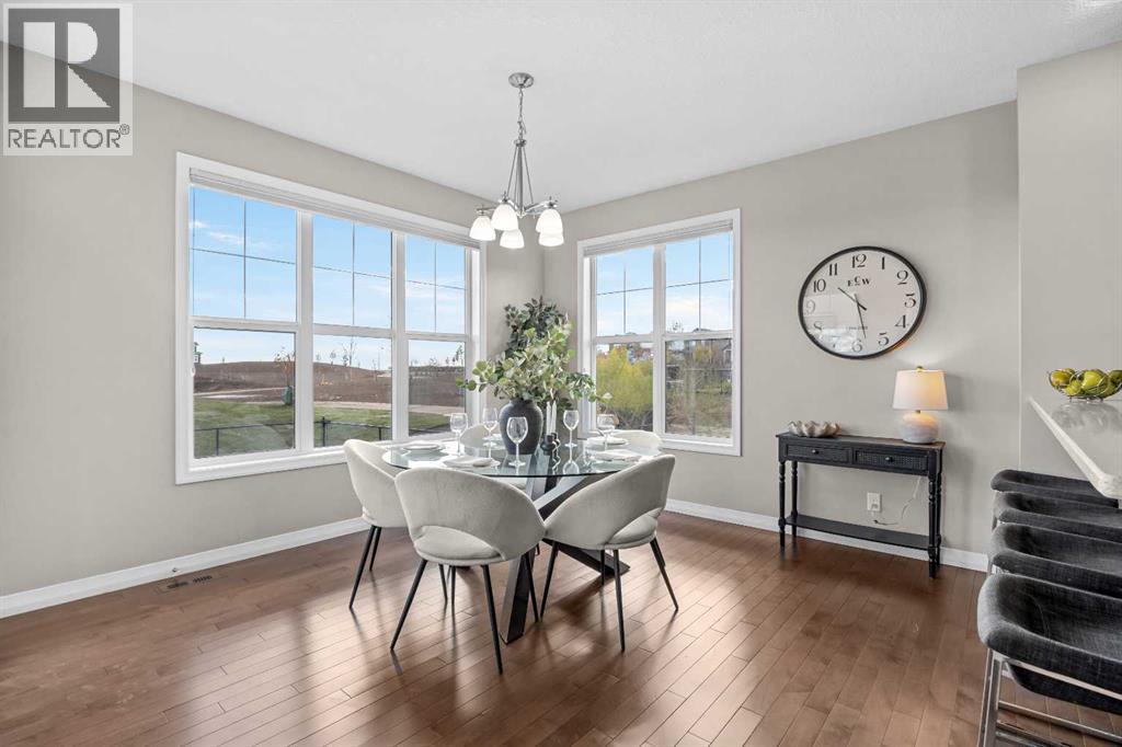 27 Mahogany Crescent SE