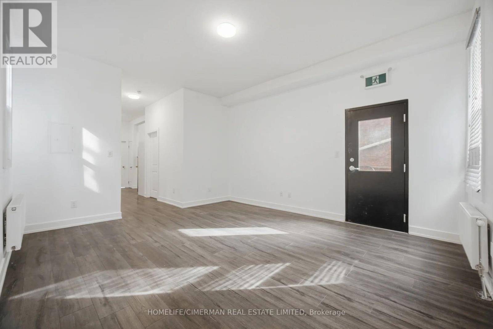 Unknown Address, ,    - Photo 18 - X13816436