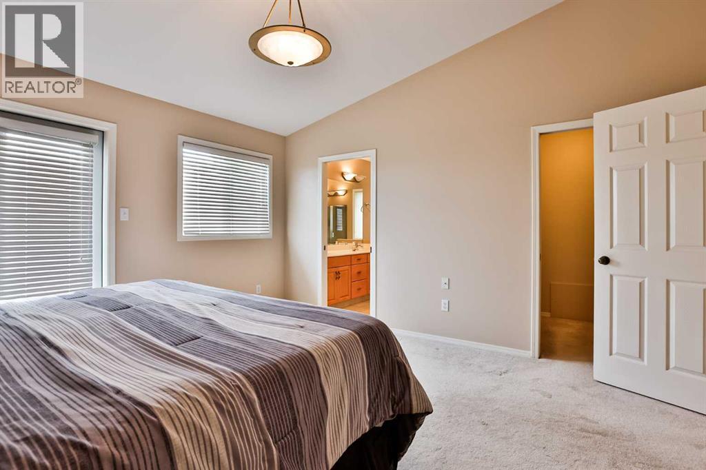 37 Squamish Crescent W