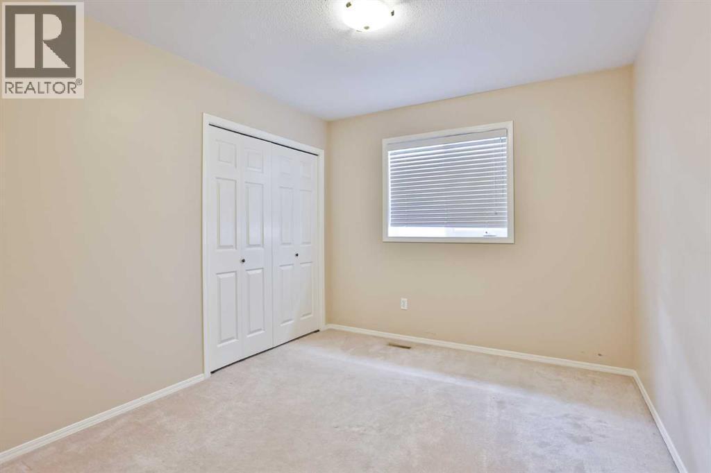 37 Squamish Crescent W