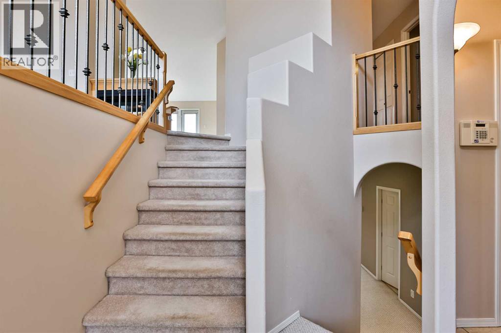 37 Squamish Crescent W