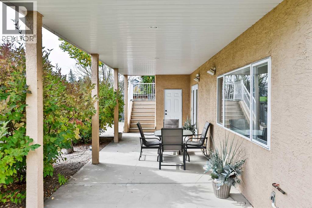 37 Squamish Crescent W