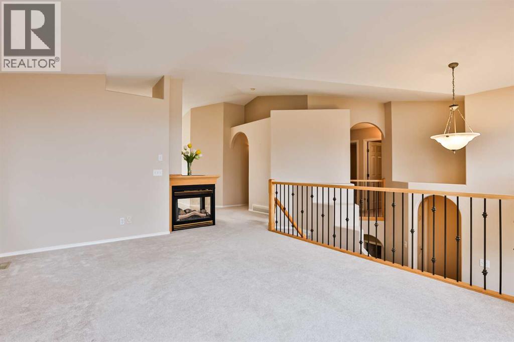 37 Squamish Crescent W