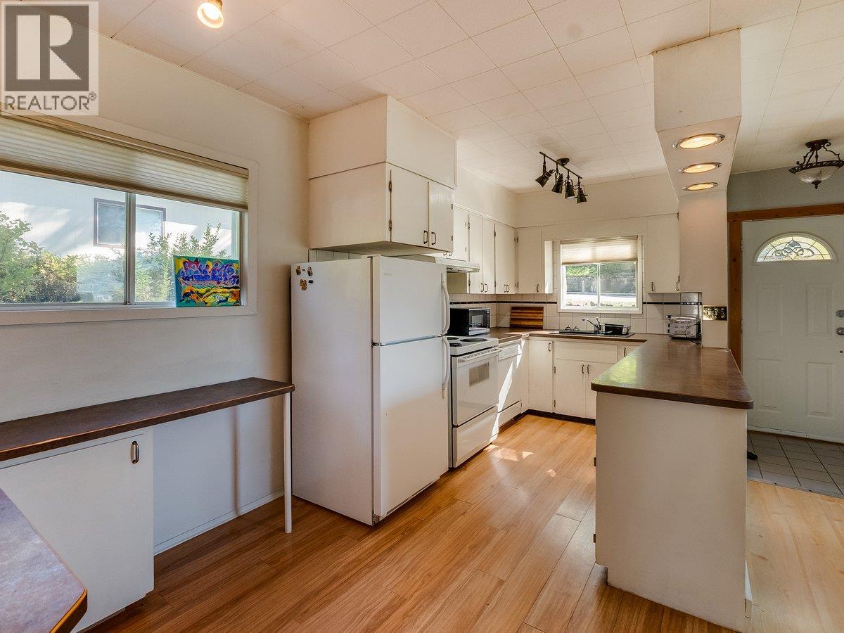 904 5th Street
