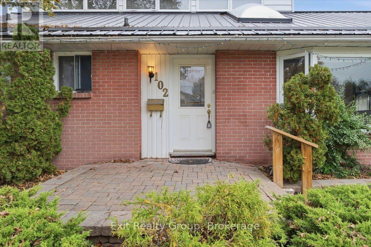 102 Orchard Drive, Belleville, Ontario  K8P 2K7 - Photo 4 - X13855526