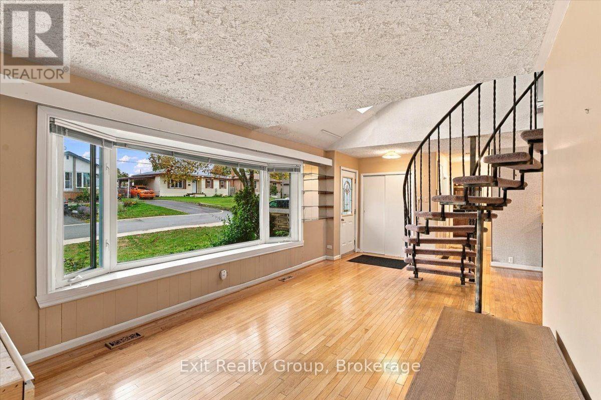 102 Orchard Drive, Belleville, Ontario  K8P 2K7 - Photo 7 - X13855526