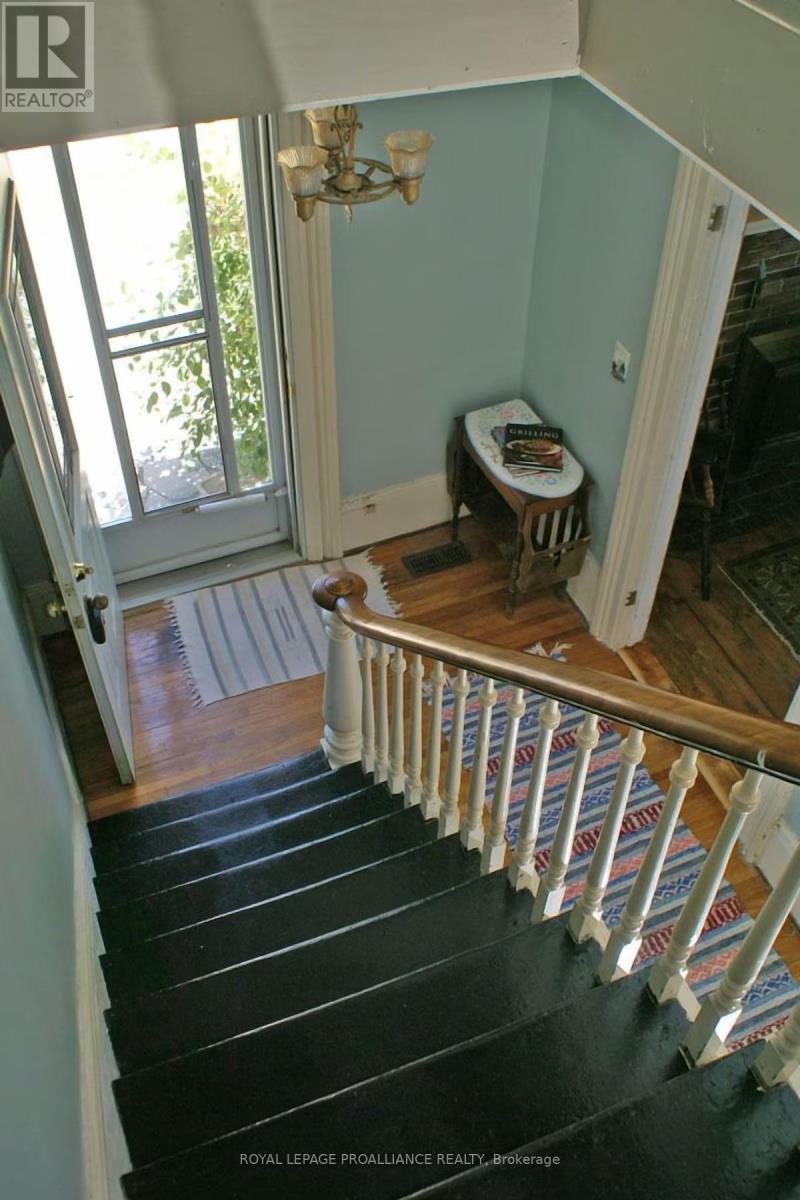 20 West Street, Prince Edward County, Ontario  K0K 3L0 - Photo 12 - X13855574