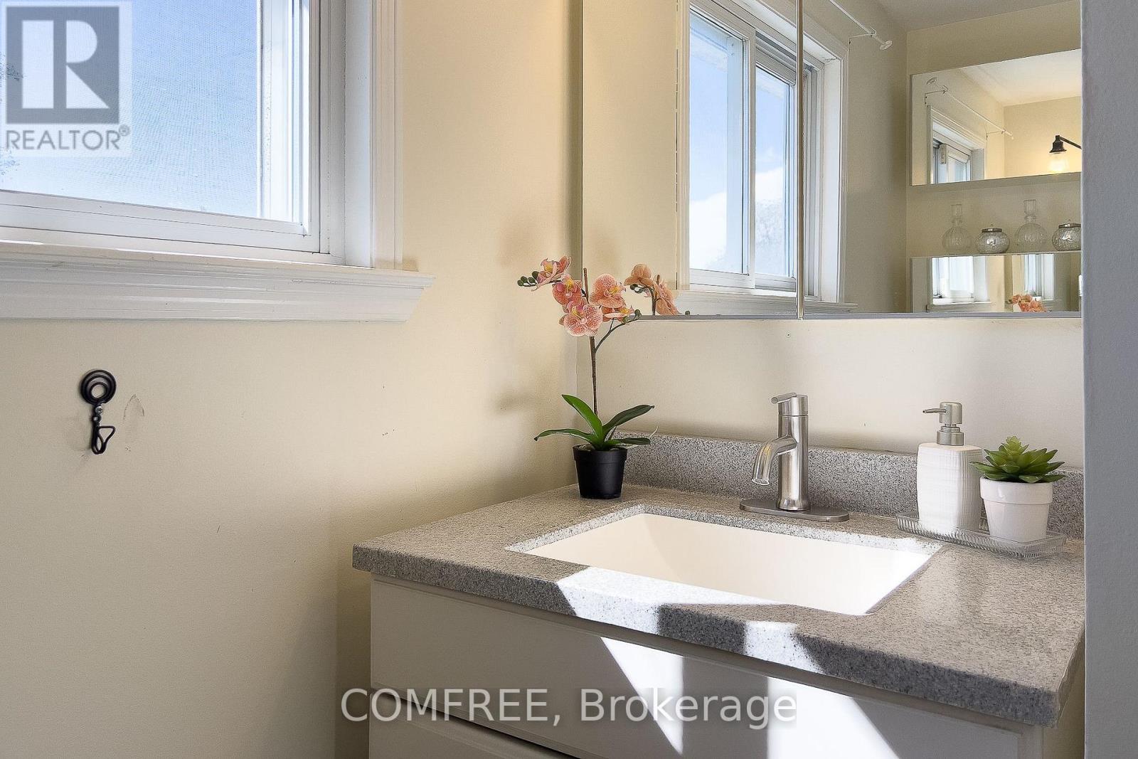 28 Bluejay Drive, Barrie, Ontario  L4M 5P2 - Photo 18 - S13855622