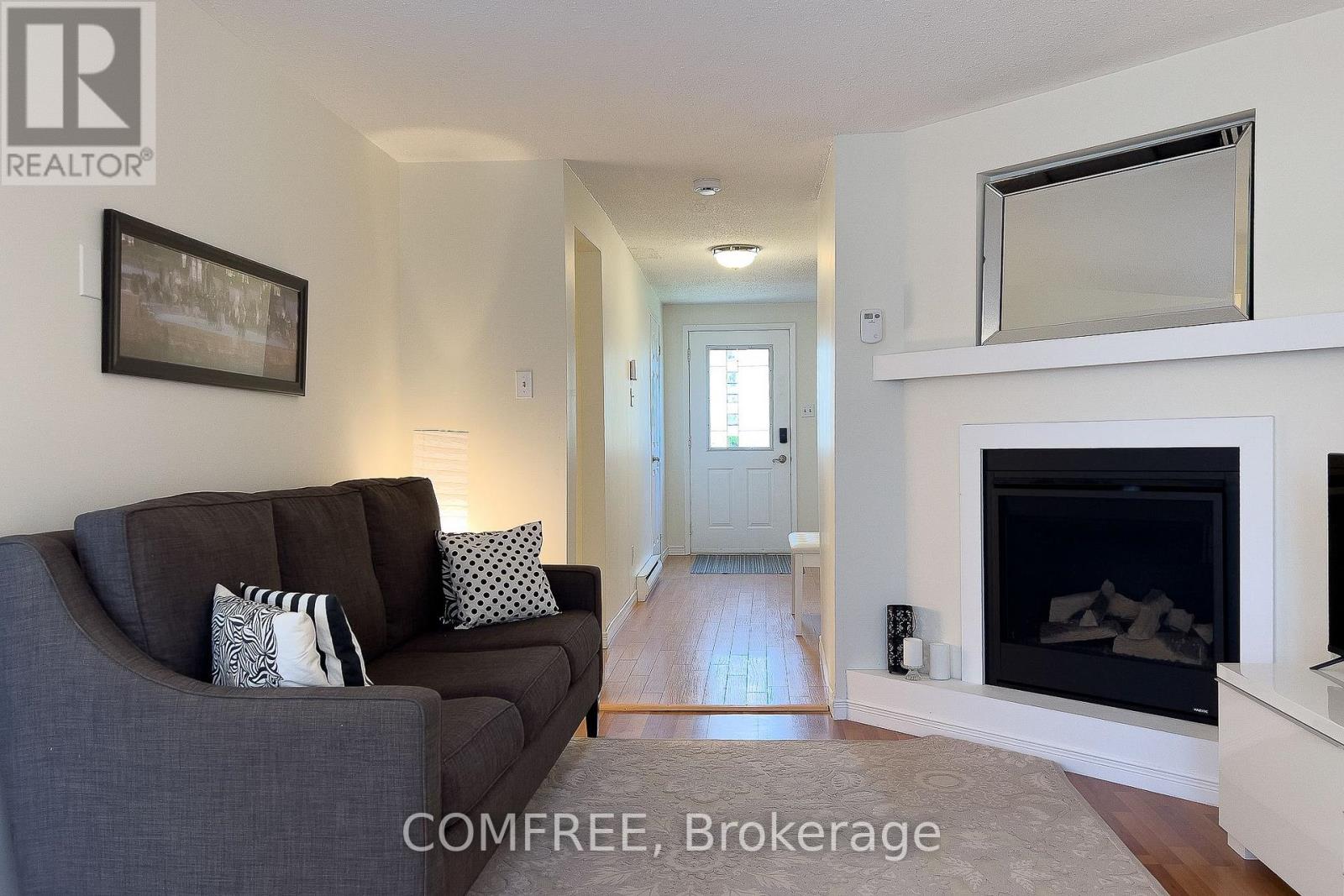 28 Bluejay Drive, Barrie, Ontario  L4M 5P2 - Photo 8 - S13855622