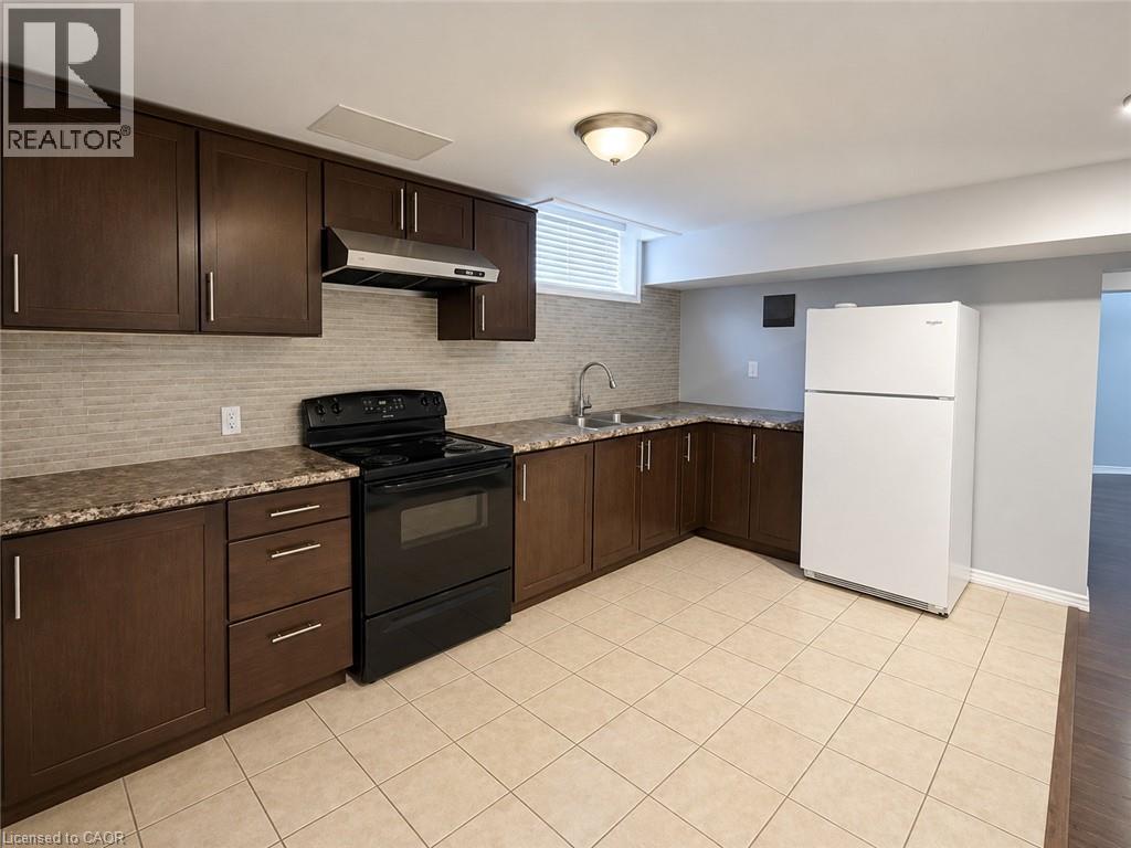 920 Marl Meadow Court, Kitchener, Ontario  N2R 1L4 - Photo 32 - 40865089