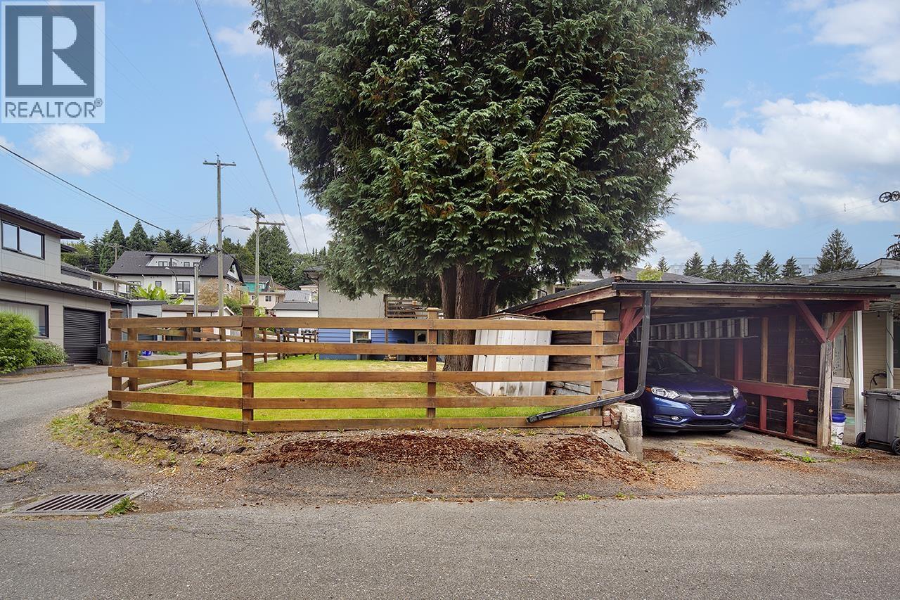 2137 20TH AVENUE Vancouver British Columbia Canada V5N2L4 5