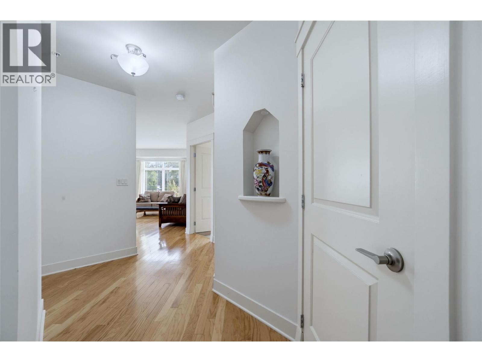 611 Shuswap Street SW Unit# 202
