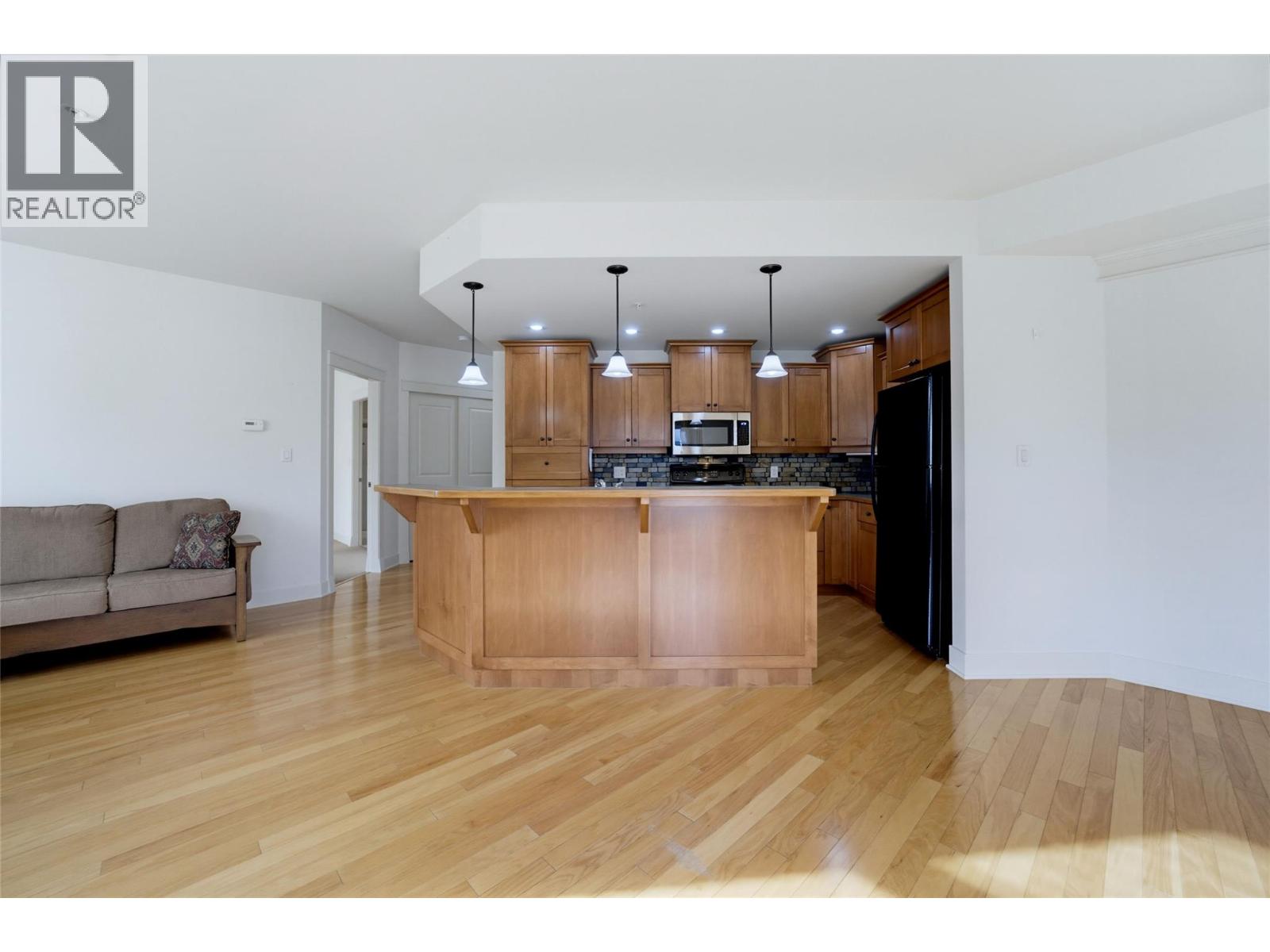 611 Shuswap Street SW Unit# 202