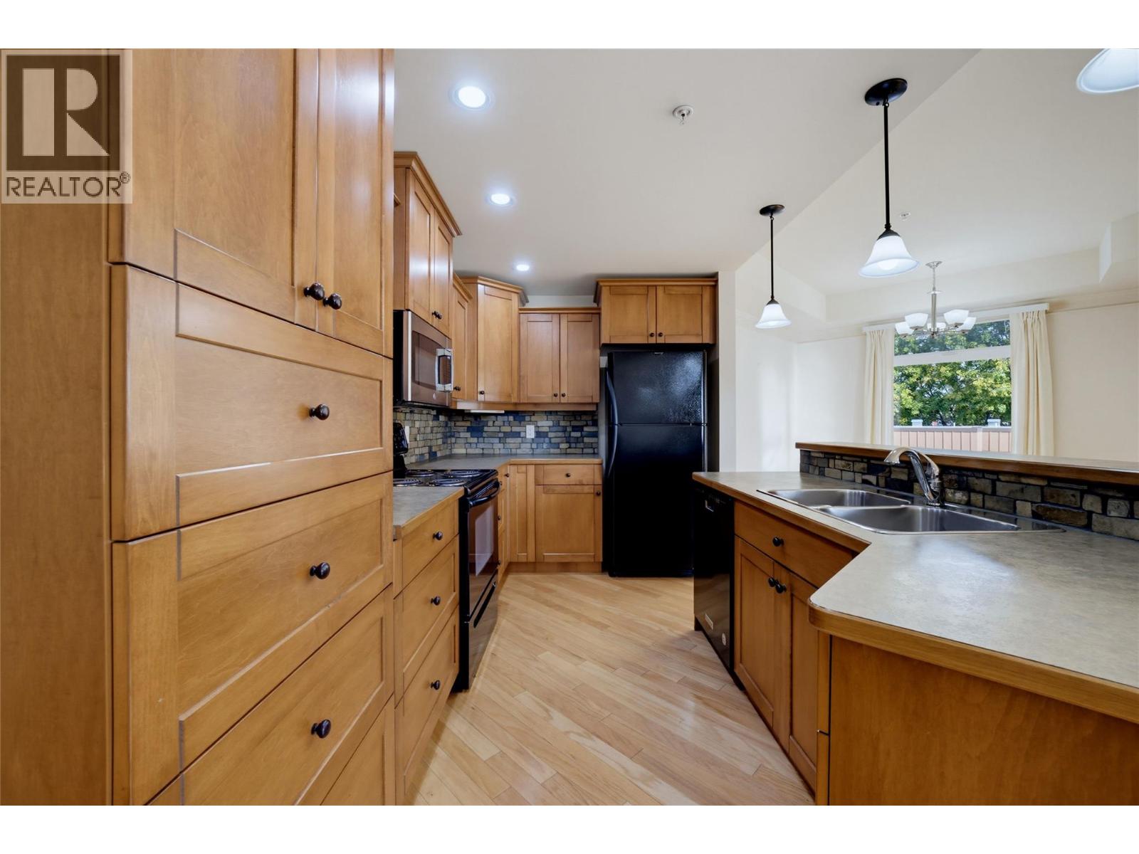 611 Shuswap Street SW Unit# 202