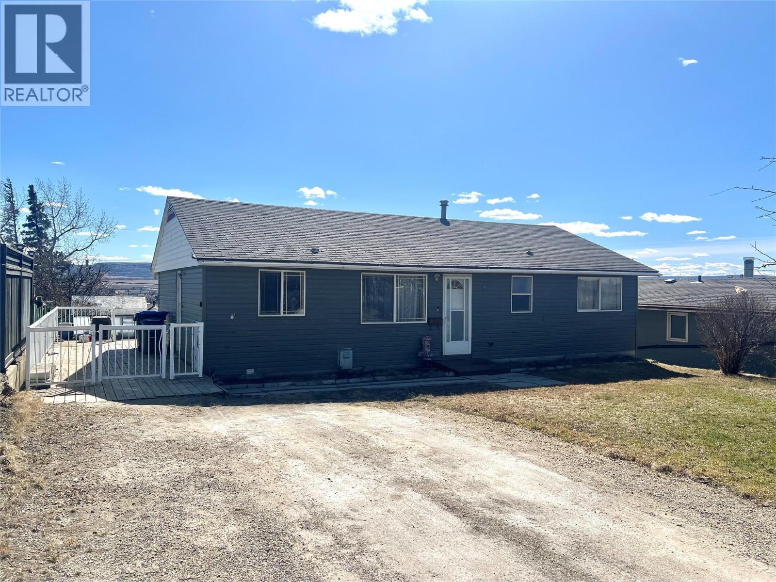 1621 95 Avenue, Dawson Creek, British Columbia