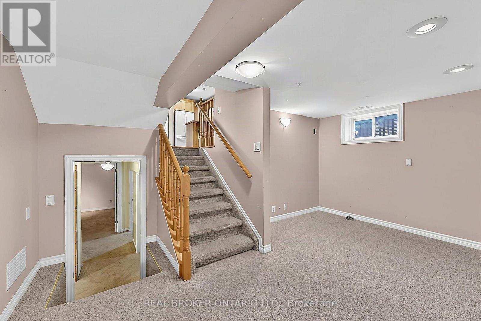 36 Dutch Settlers Court, East Gwillimbury, Ontario  L9N 1M2 - Photo 24 - N13855534