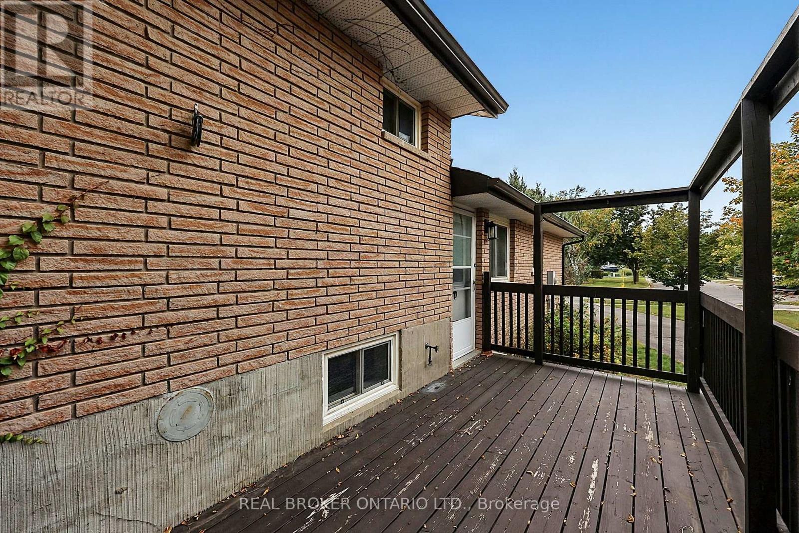 36 Dutch Settlers Court, East Gwillimbury, Ontario  L9N 1M2 - Photo 39 - N13855534