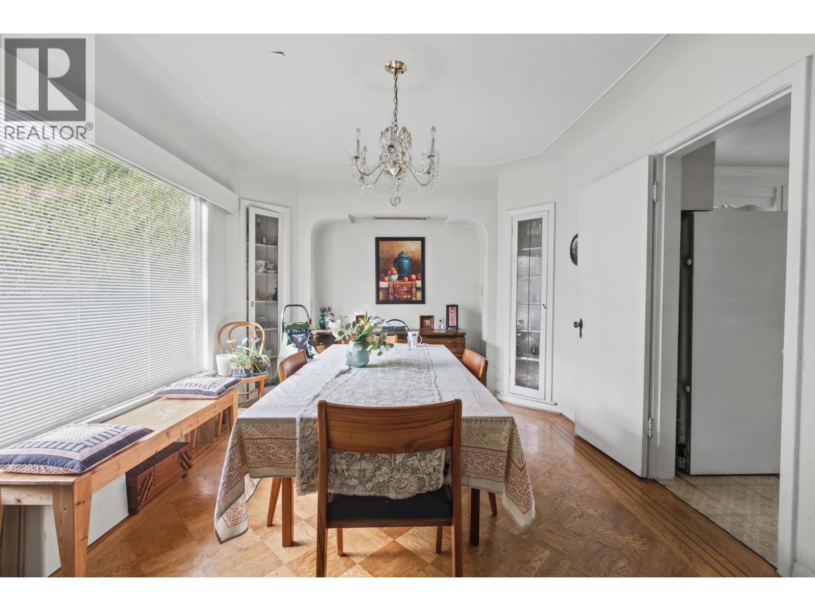 455 W 29TH AVENUE