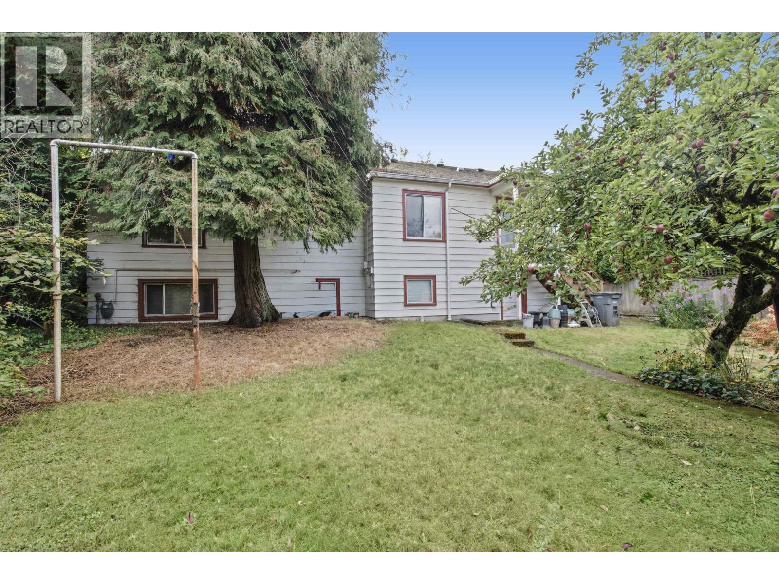 455 W 29TH AVENUE