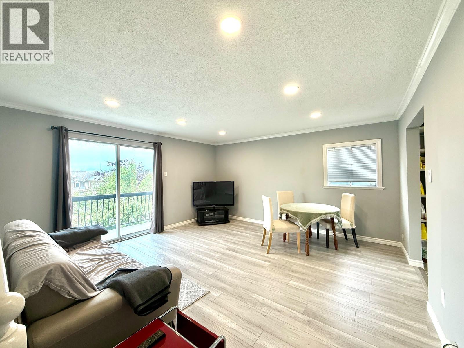 3305 Worthington Drive, Vancouver, British Columbia  V5M 3X2 - Photo 2 - R3171765