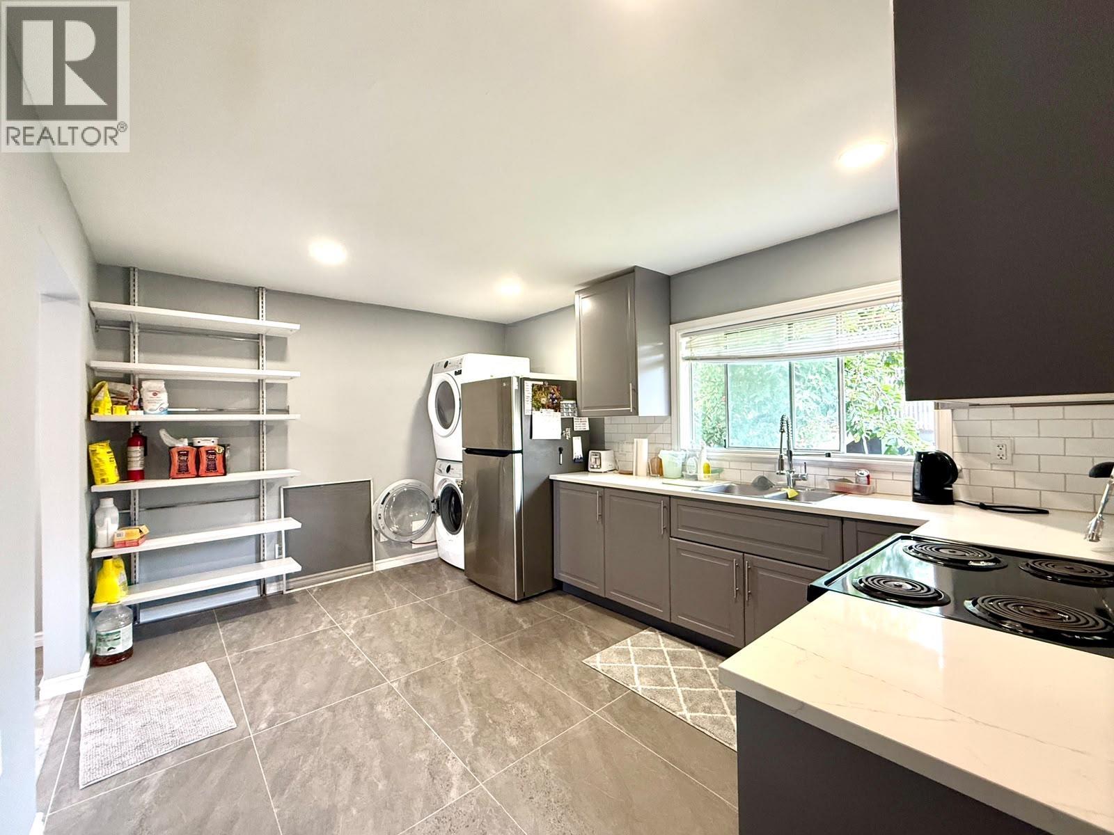 3305 Worthington Drive, Vancouver, British Columbia  V5M 3X2 - Photo 6 - R3171765