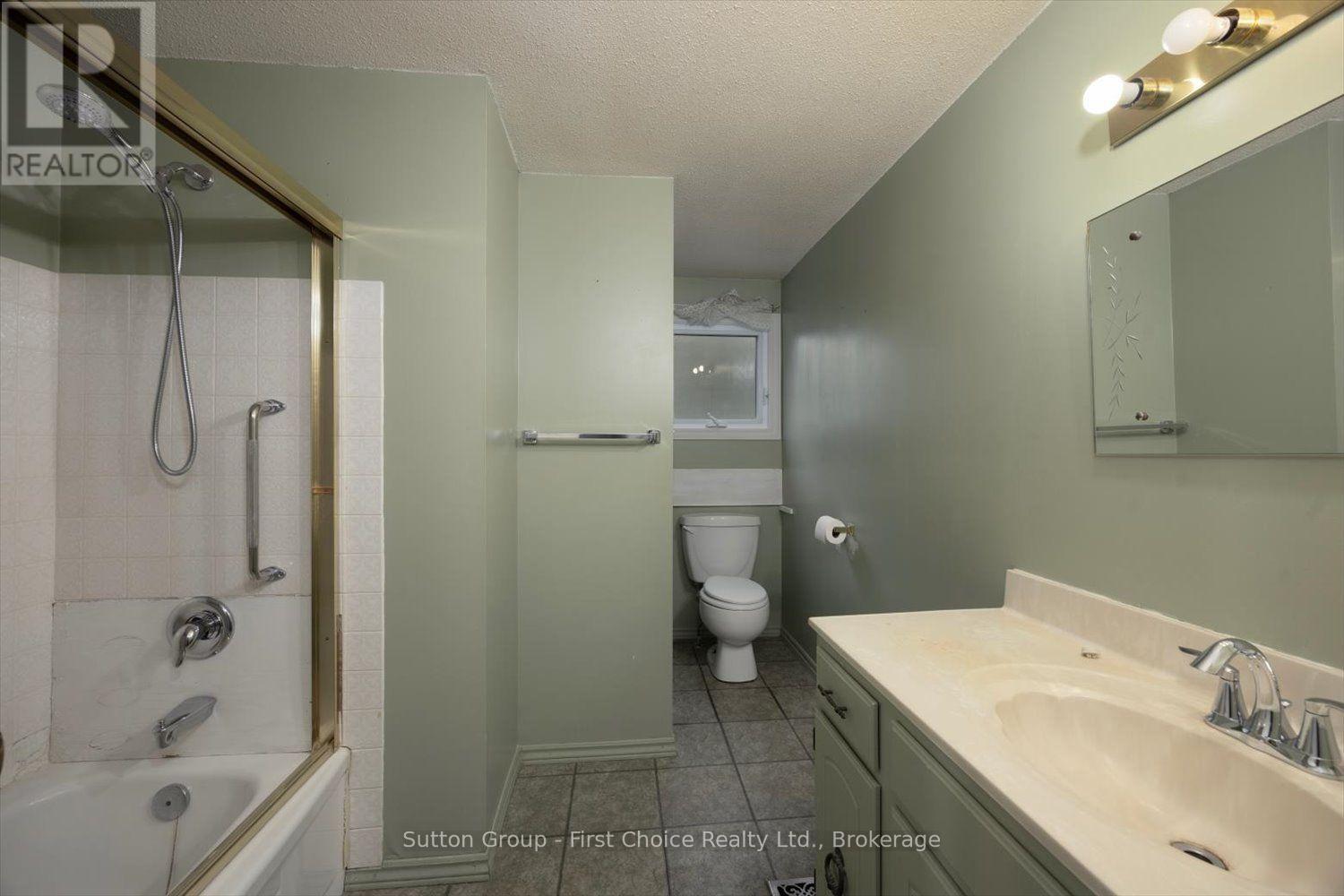 8 Sargint Street, Stratford, Ontario  N5A 7E3 - Photo 16 - X13855610