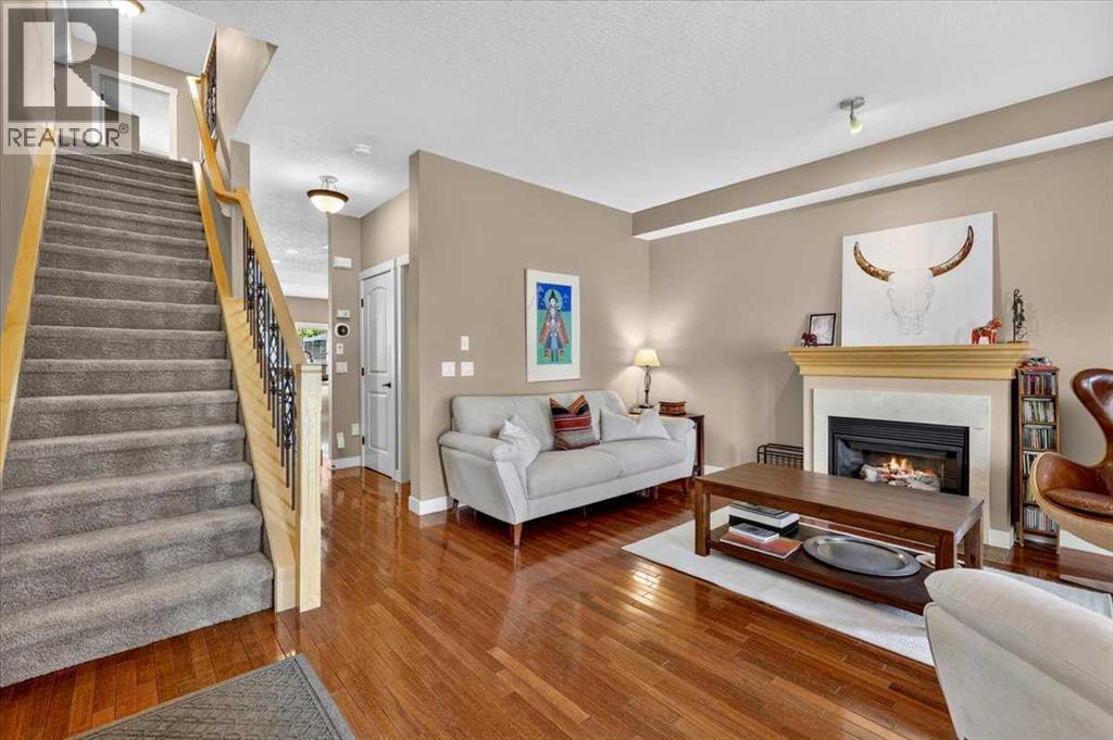 2506 17 Street SE