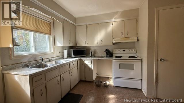40 Emmerson Street, Fredericton, New Brunswick  E3B 6G8 - Photo 7 - NB148970