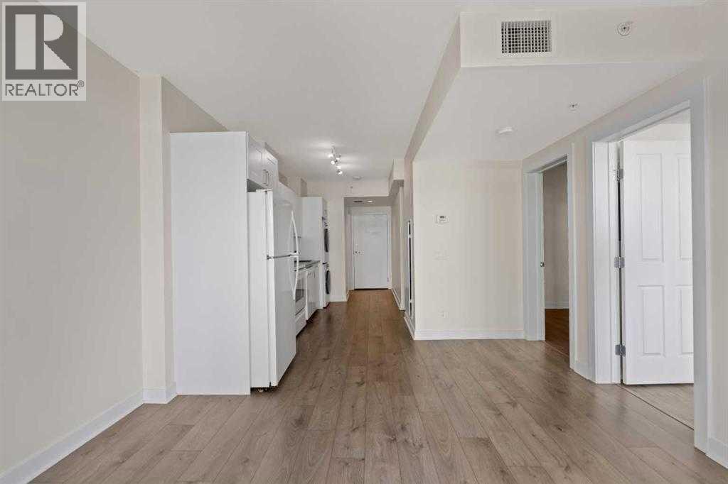 410, 10 Brentwood Common NW