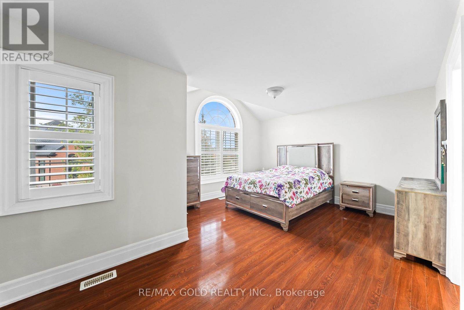16 Regis Circle, Brampton, Ontario  L6P 1Y8 - Photo 21 - W13855544