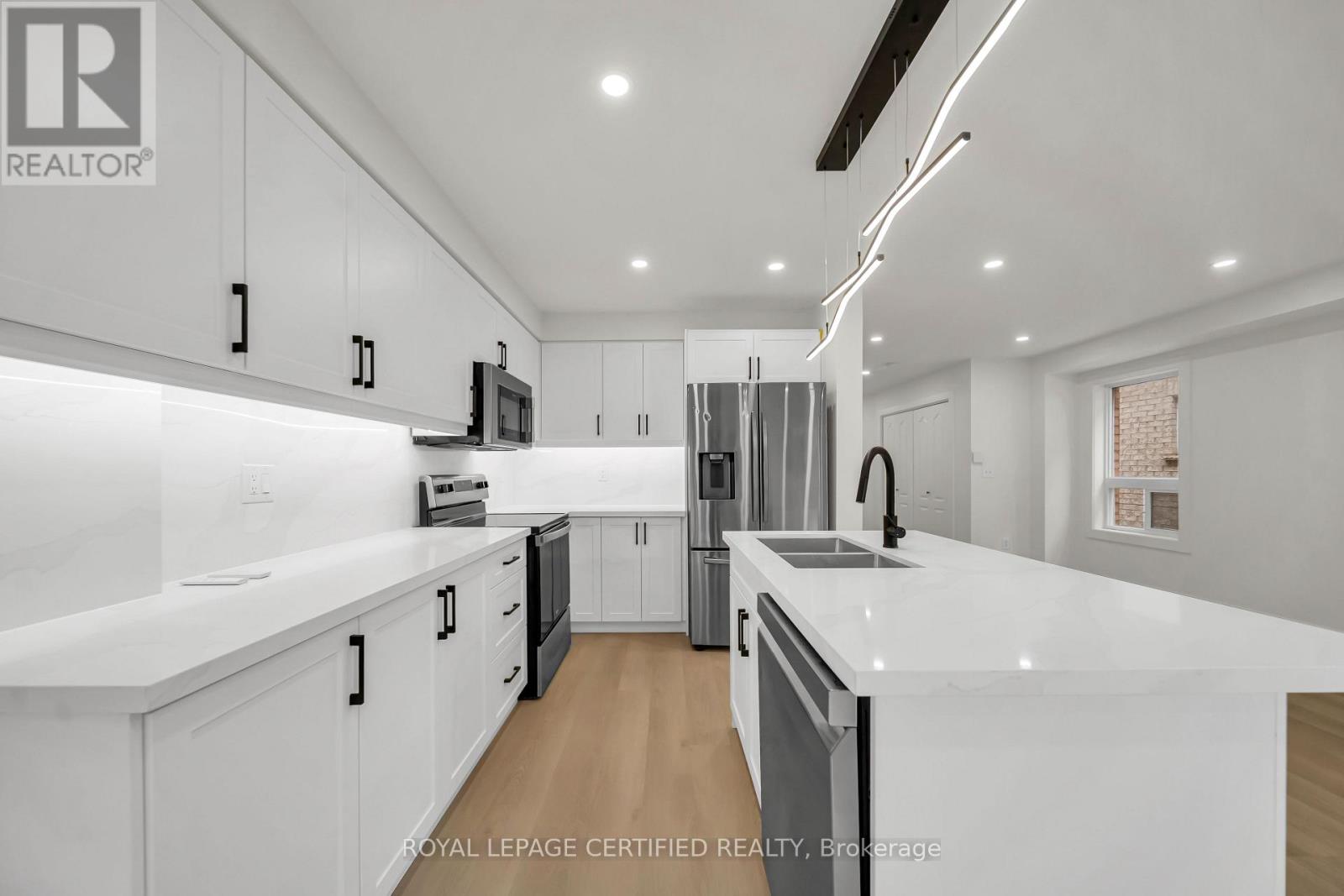 3864 Coachman Circle, Mississauga, Ontario  L5M 6R4 - Photo 17 - W13855592