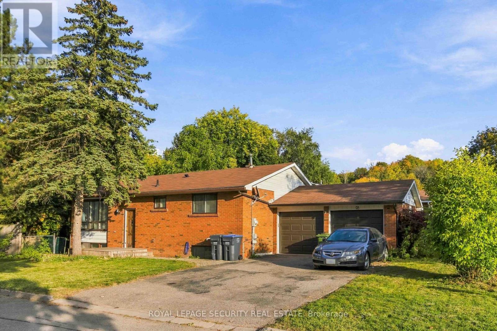 93 CONNAUGHT CRESCENT Caledon (Bolton West) Ontario Canada L7E2S3 2