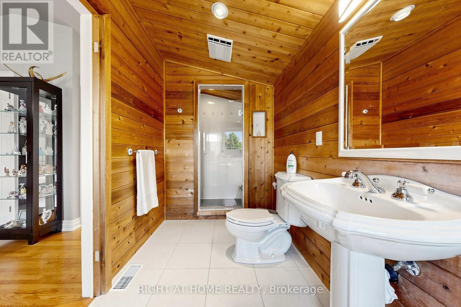 4 Grovetree Road, Toronto, Ontario  M9V 2Y2 - Photo 20 - W13836574