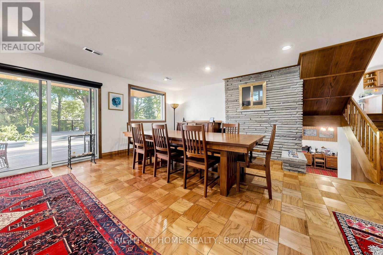 4 Grovetree Road, Toronto, Ontario  M9V 2Y2 - Photo 37 - W13836574