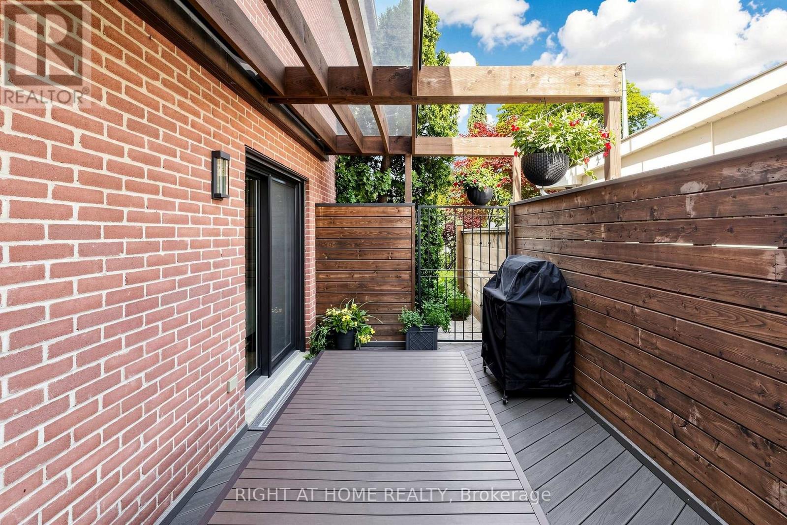 4 Grovetree Road, Toronto, Ontario  M9V 2Y2 - Photo 6 - W13836574