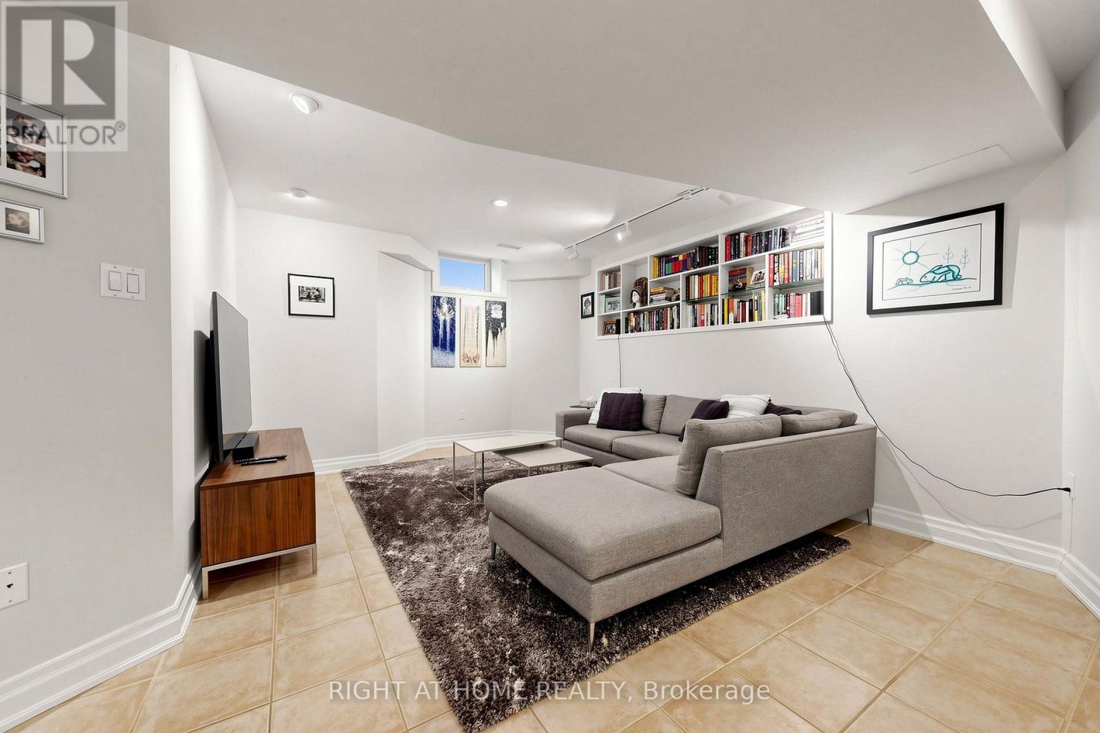 4 Grovetree Road, Toronto, Ontario  M9V 2Y2 - Photo 27 - W13836574