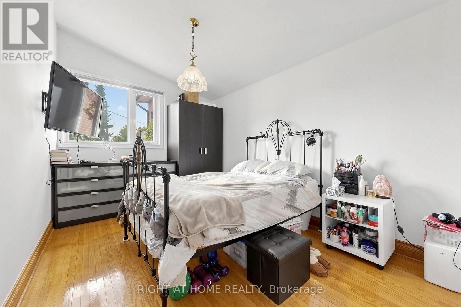4 Grovetree Road, Toronto, Ontario  M9V 2Y2 - Photo 43 - W13836574
