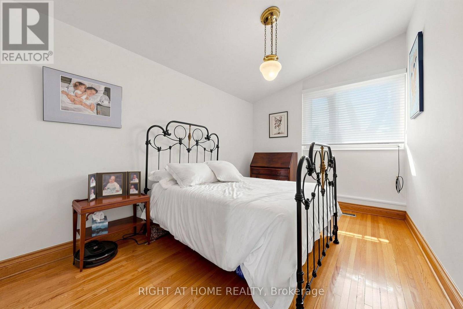 4 Grovetree Road, Toronto, Ontario  M9V 2Y2 - Photo 44 - W13836574