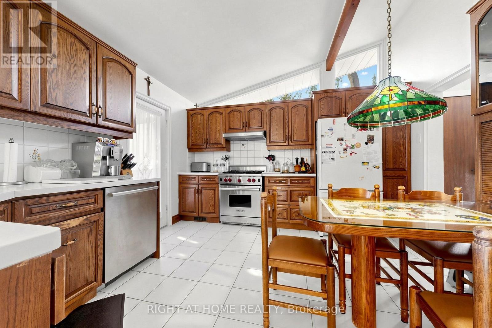4 Grovetree Road, Toronto, Ontario  M9V 2Y2 - Photo 32 - W13836574
