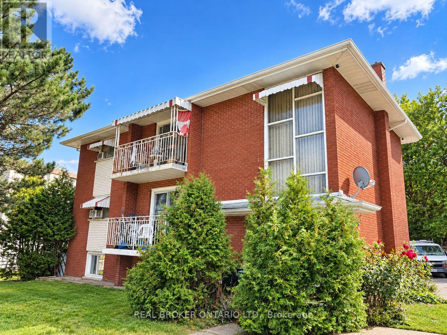 C - 93 BRYBECK CRESCENT