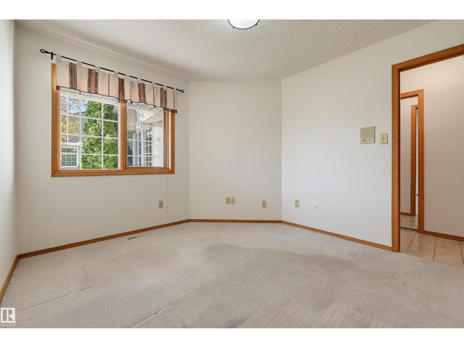 127 Ironwood Pl NW, Edmonton, Alberta  T6J 6R4 - Photo 37 - E4511049