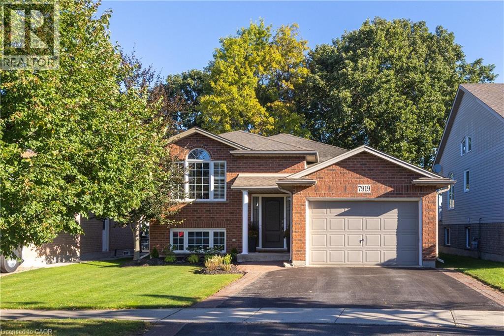 7919 Fleming Drive, Niagara Falls, Ontario L2H 3H9 - Photo 1 - 40868552