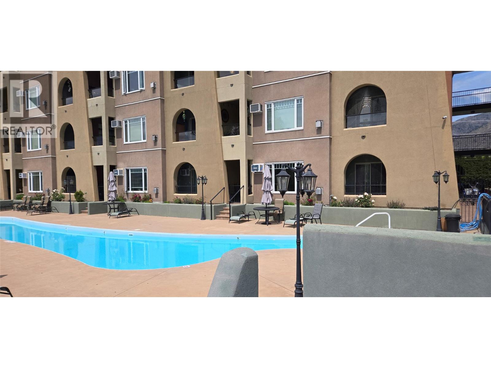 15 Solana Key Court Unit# 108